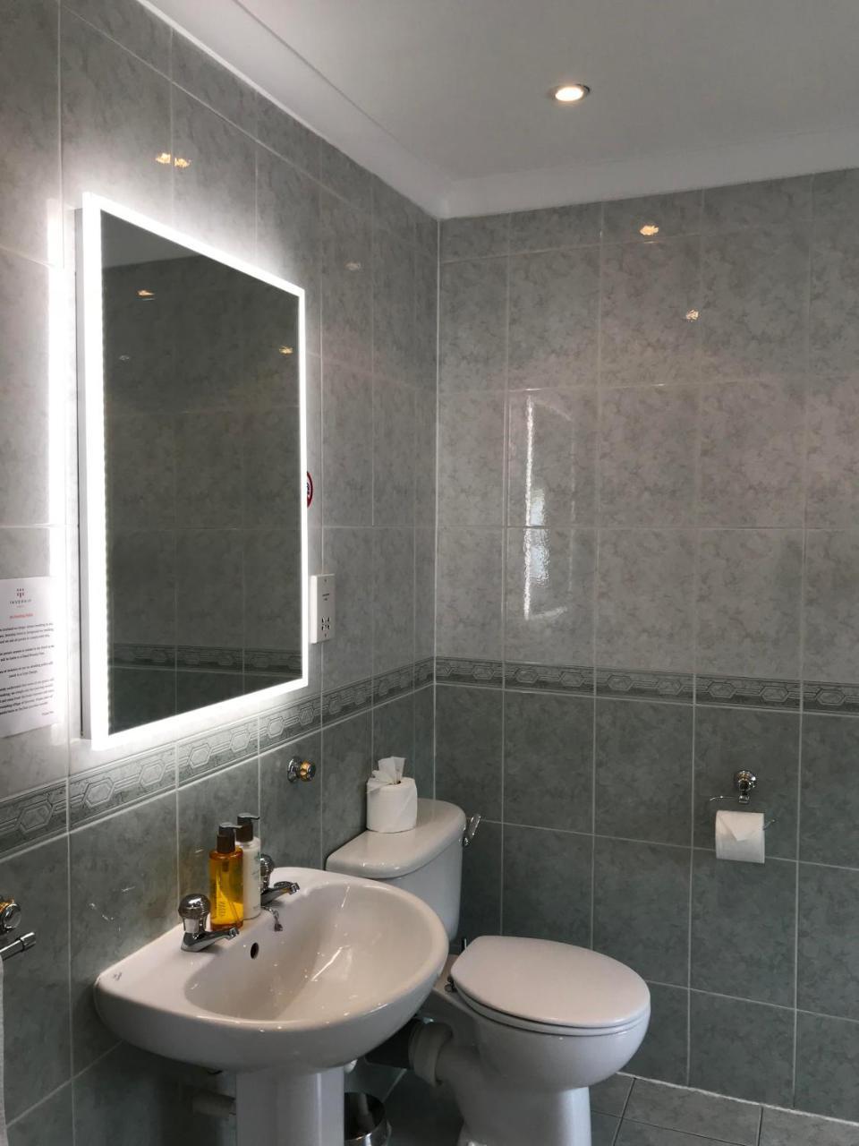 Inverkip Hotel Bagian luar foto